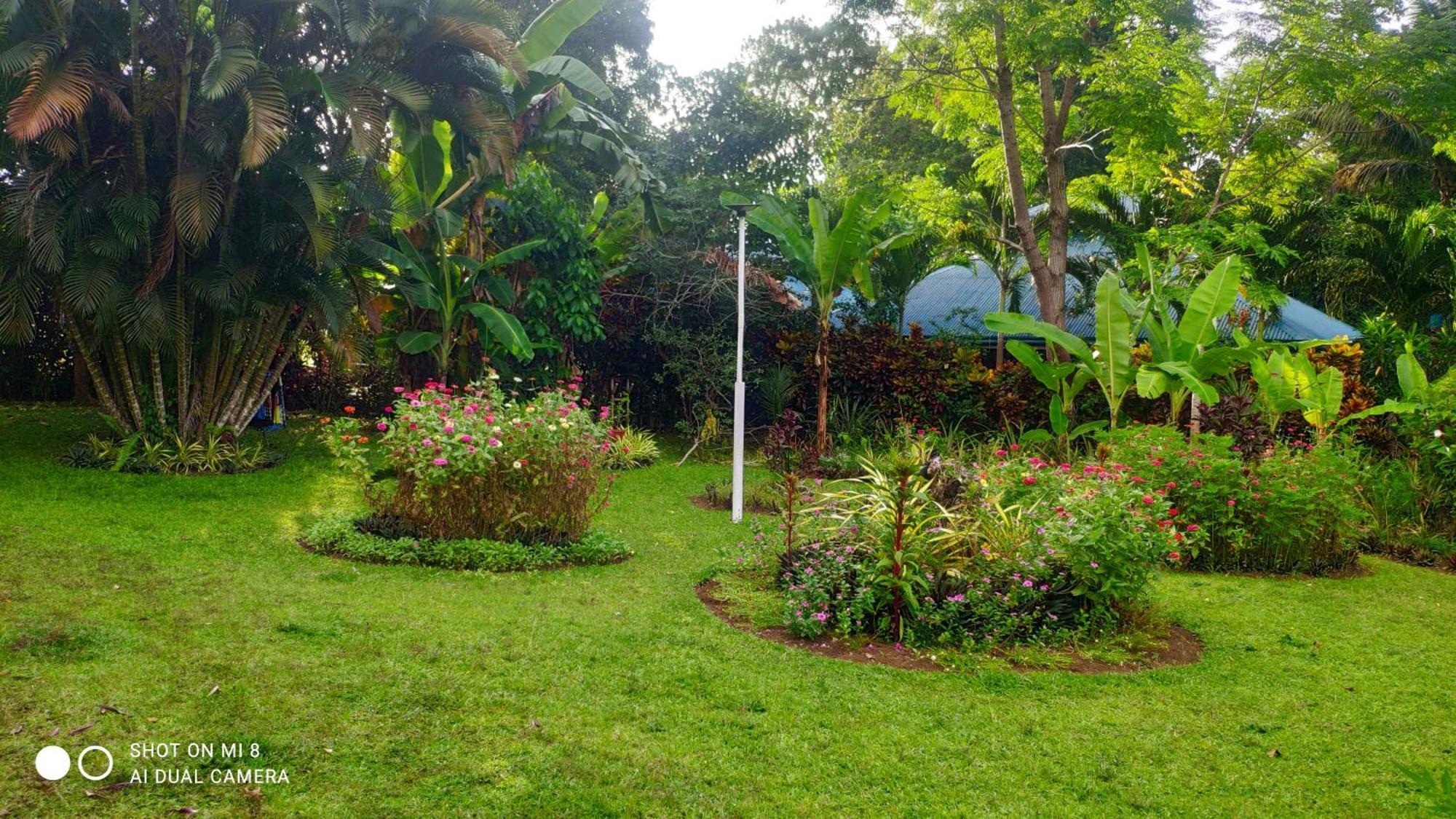 Sun House Rental Mambajao Exterior photo