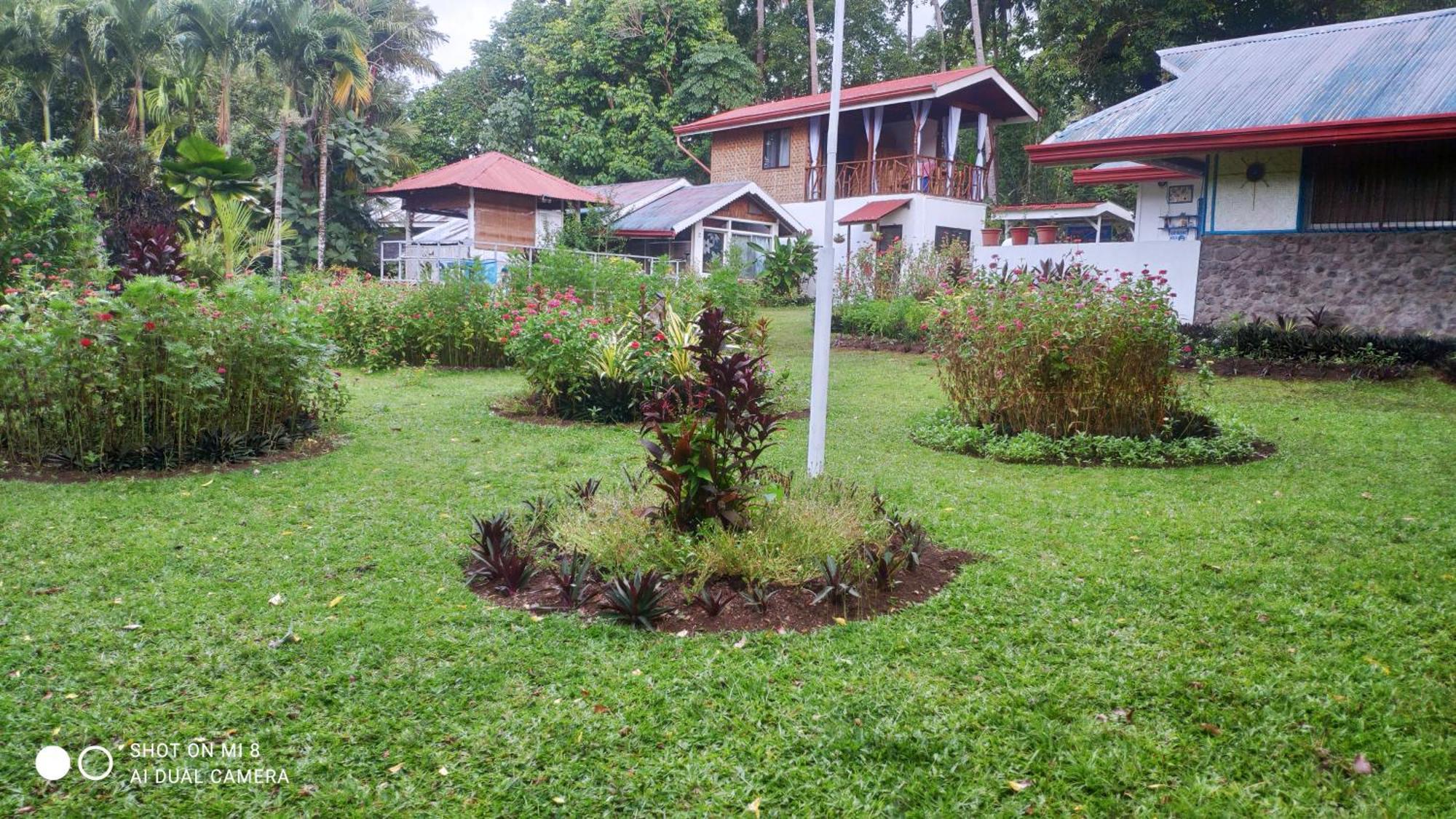 Sun House Rental Mambajao Exterior photo