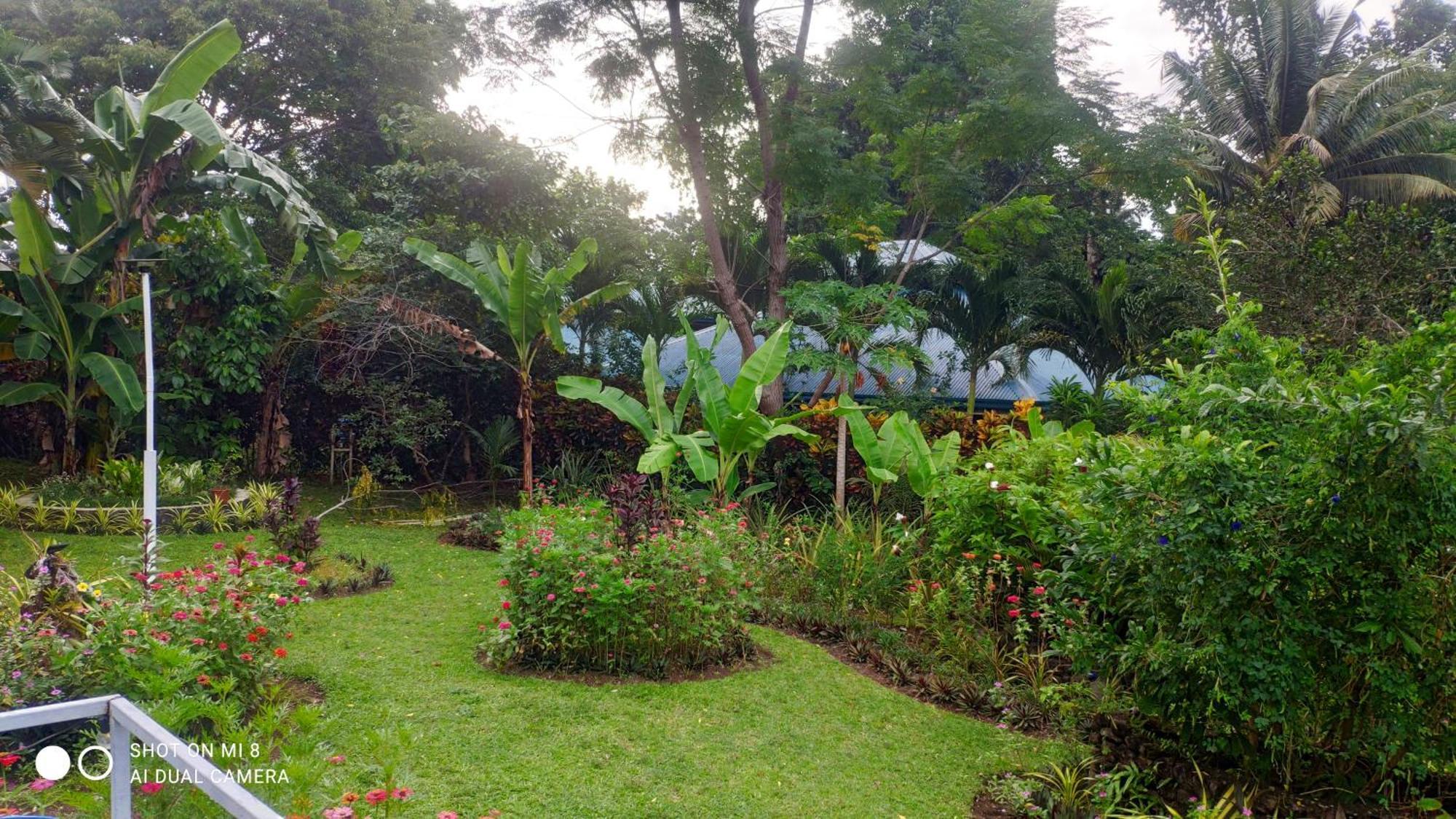 Sun House Rental Mambajao Exterior photo