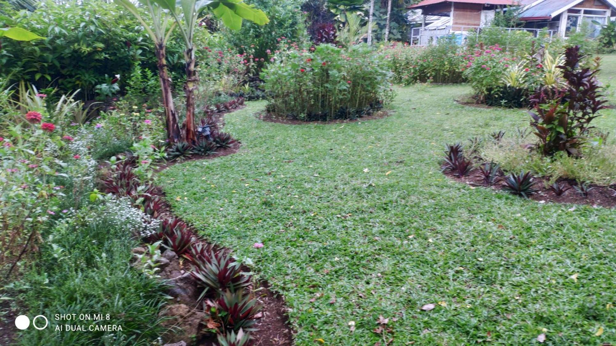 Sun House Rental Mambajao Exterior photo