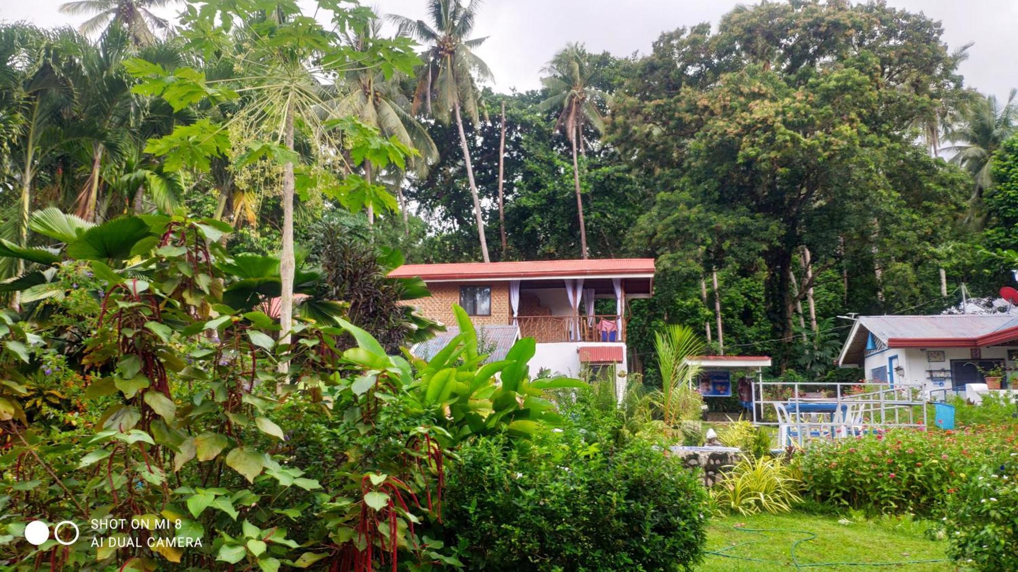 Sun House Rental Mambajao Exterior photo